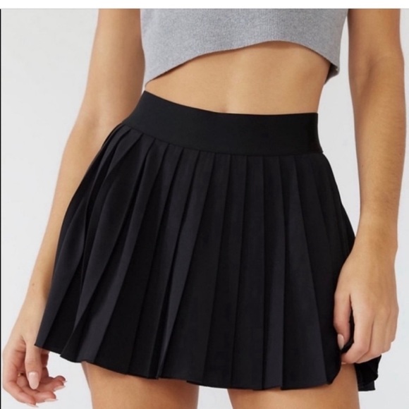 Aritzia Skirts Aritzia Tna Pleated Athletic Tennis Skirt In Black